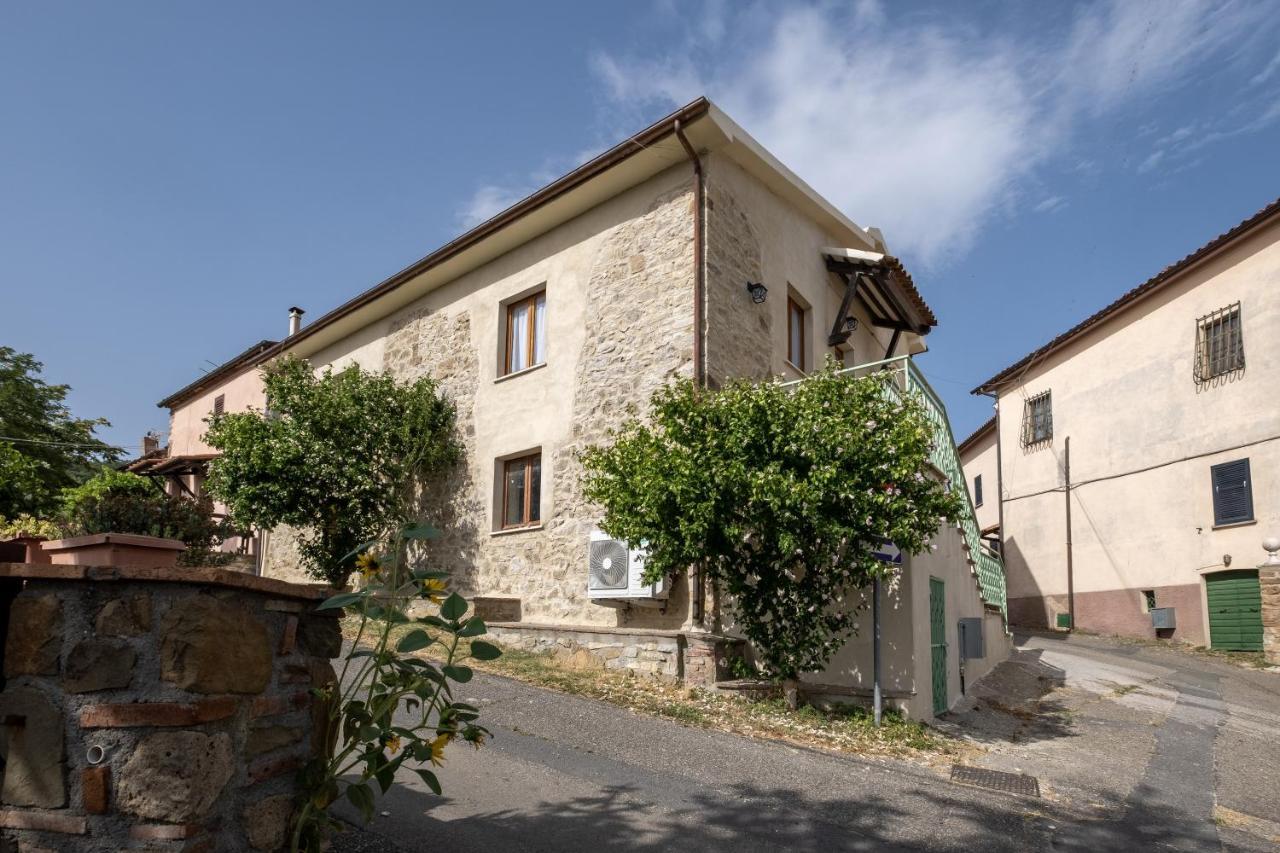 La Sosta Del Pellegrino Apartment Sorano  Bagian luar foto